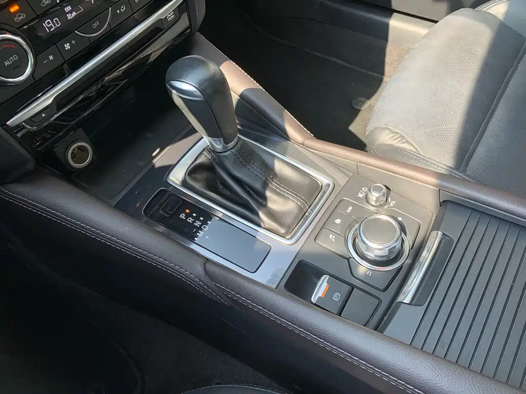 Mazda Mazda ATENZA 2018 2.0L Skyactiv Luxury Edition China V 2018 - thumbnail 20