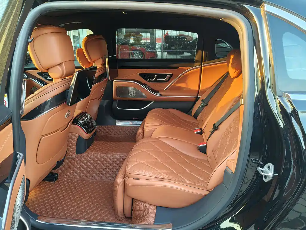 Mercedes-Benz Maybach S-Class 2021 S 480 4MATIC 2022 - thumbnail 17
