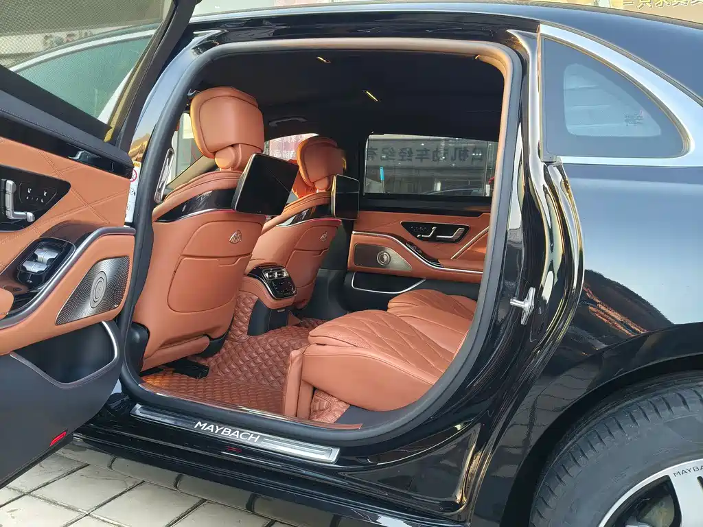 Mercedes-Benz Maybach S-Class 2021 S 480 4MATIC 2022 - thumbnail 18