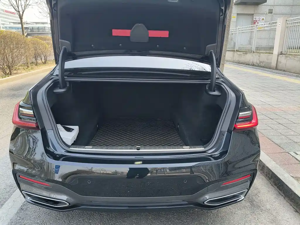 BMW BMW 7 Series 2019 740Li xDrive Executive M Sport Package 2019 - thumbnail 26