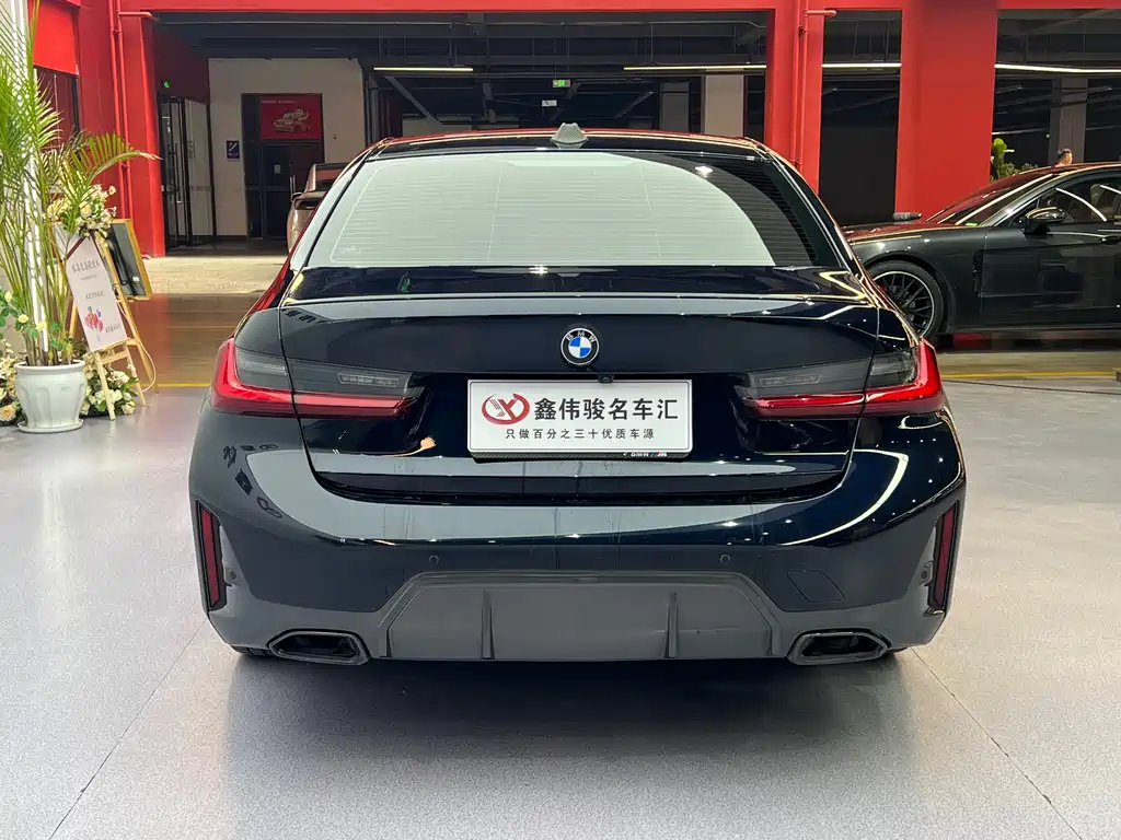 BMW BMW 3 Series 2024 330i M Sport Shadow Night Package 2024 - thumbnail 16