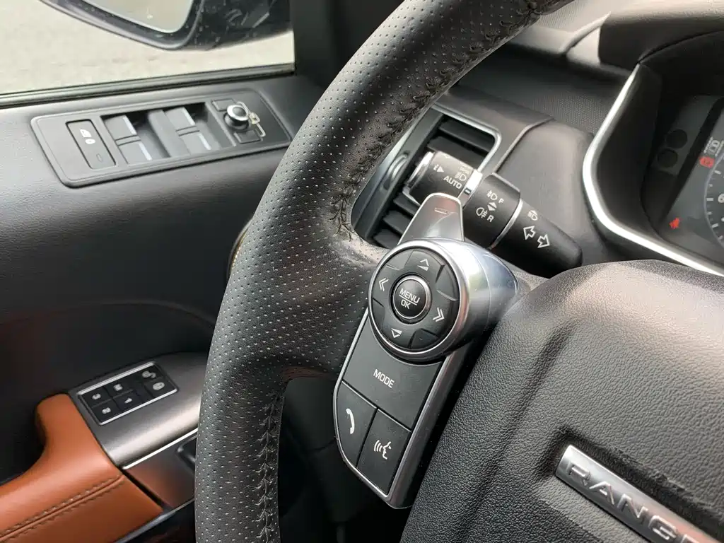 Land Rover Range Rover Sport 2017 3.0 SC V6 HSE DYNAMIC 2017 - thumbnail 25