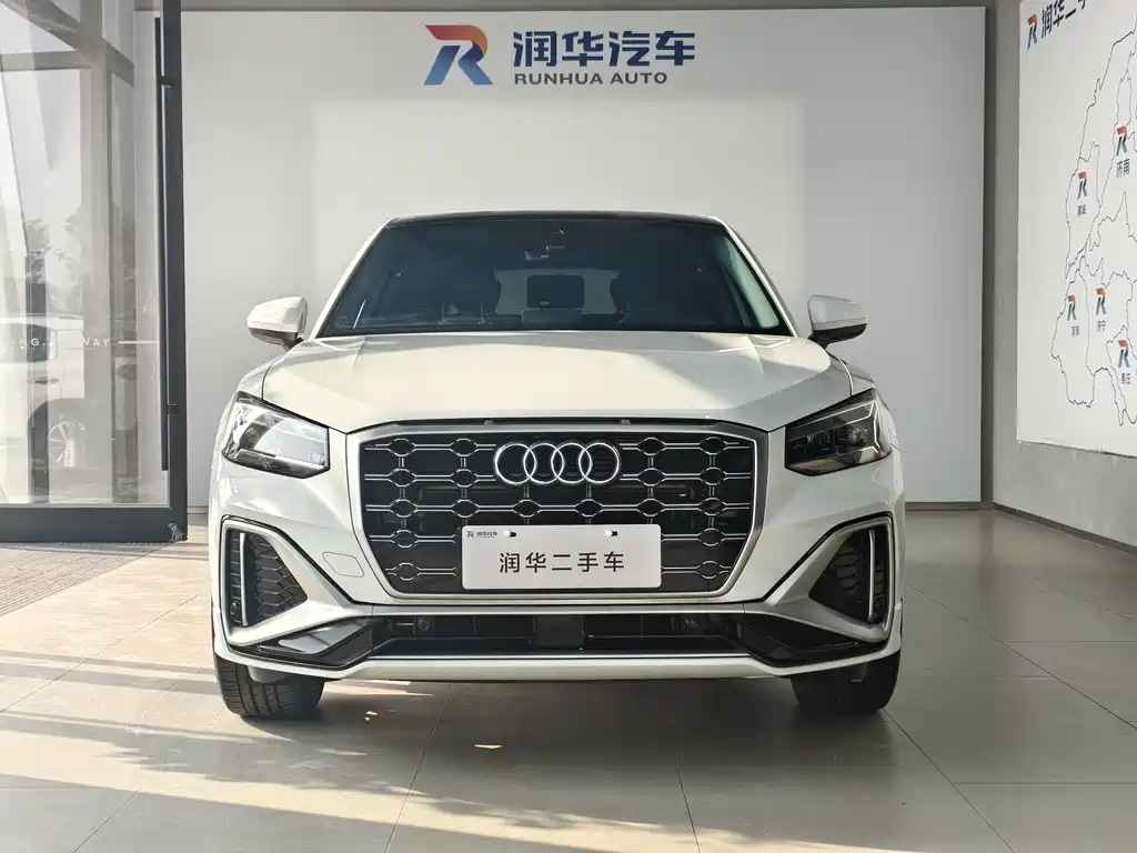 Audi Audi Q2L 2022 35 TFSI Sport Edition 2022 - thumbnail 2