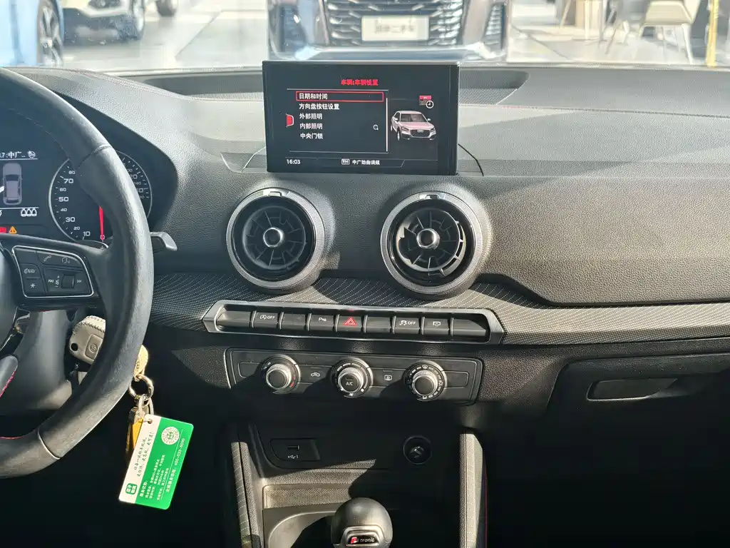 Audi Audi Q2L 2022 35 TFSI Sport Edition 2022 - thumbnail 11