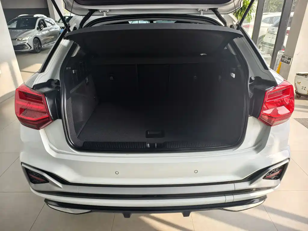 Audi Audi Q2L 2022 35 TFSI Sport Edition 2022 - thumbnail 14