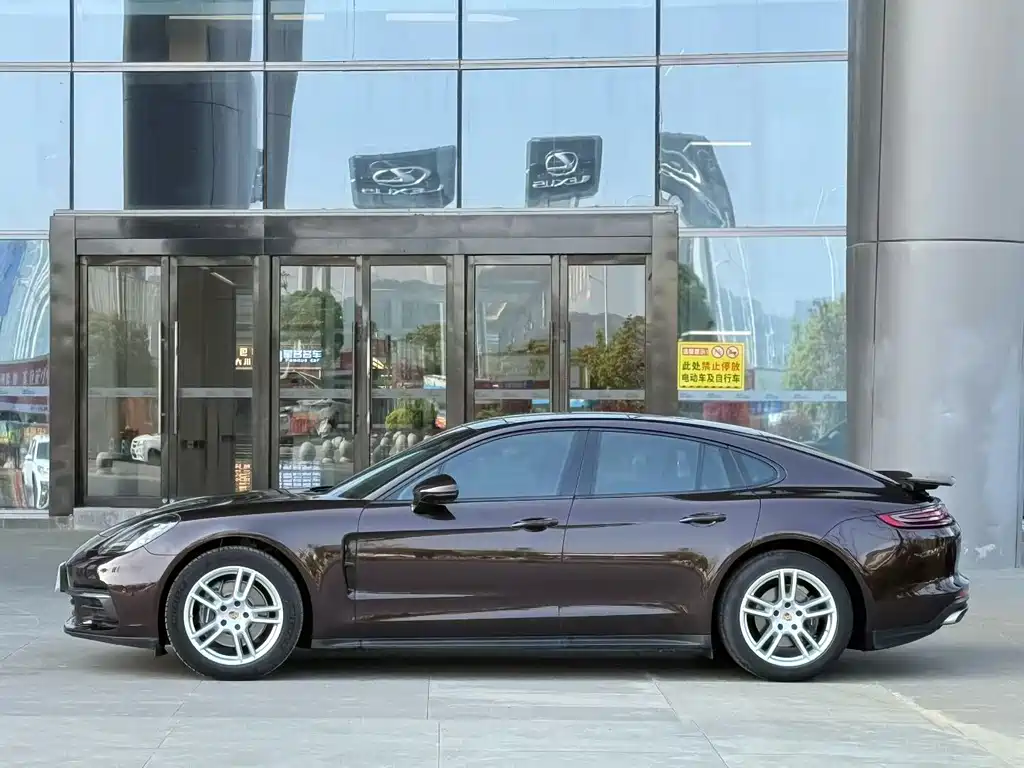 Porsche Porsche Panamera 2017 3.0T 2018 - thumbnail 3