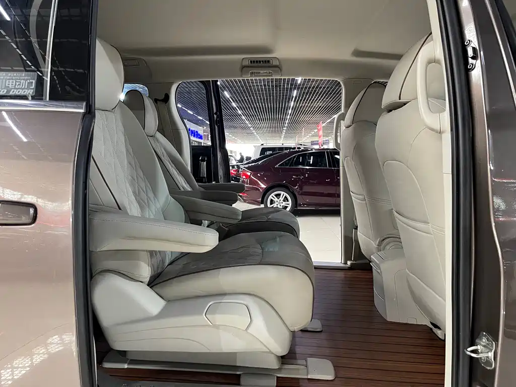 Buick Buick GL8 2023 Land Business Class Comfort Edition 2023 - thumbnail 11