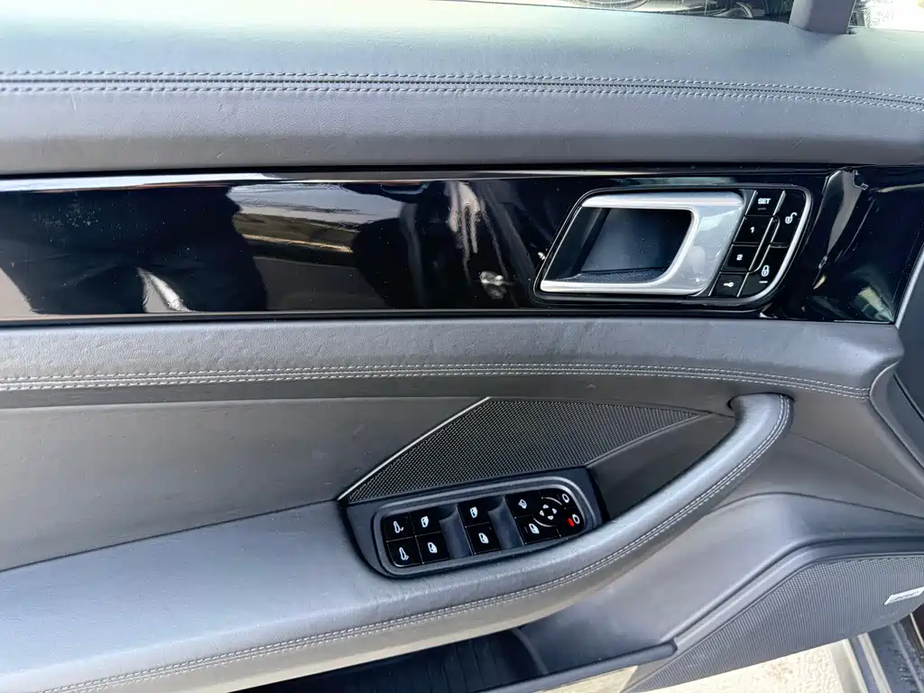 Porsche Porsche Panamera 2017 3.0T 2018 - thumbnail 8