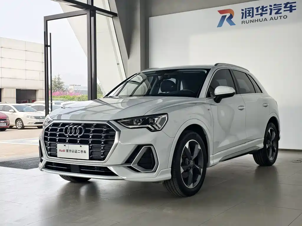 Audi Audi Q3 2020 35 TFSI Fashion Dynamic Model 2020