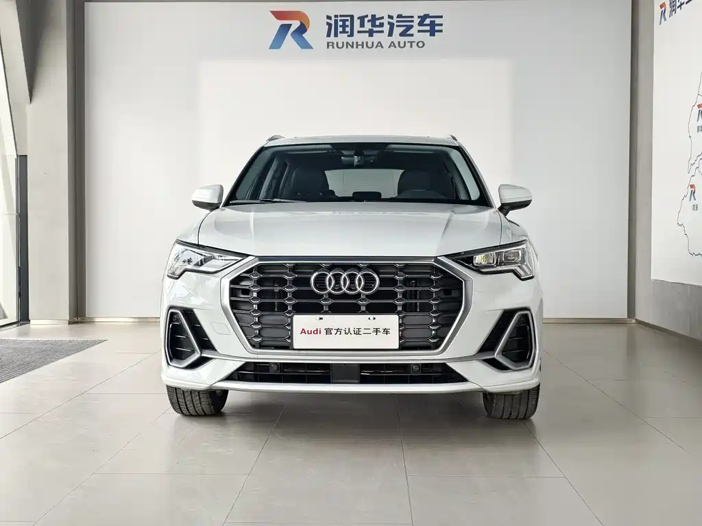 Audi Audi Q3 2020 35 TFSI Fashion Dynamic Model 2020 - thumbnail 2
