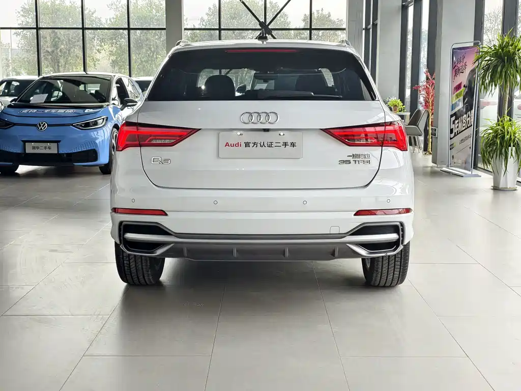 Audi Audi Q3 2020 35 TFSI Fashion Dynamic Model 2020 - thumbnail 4