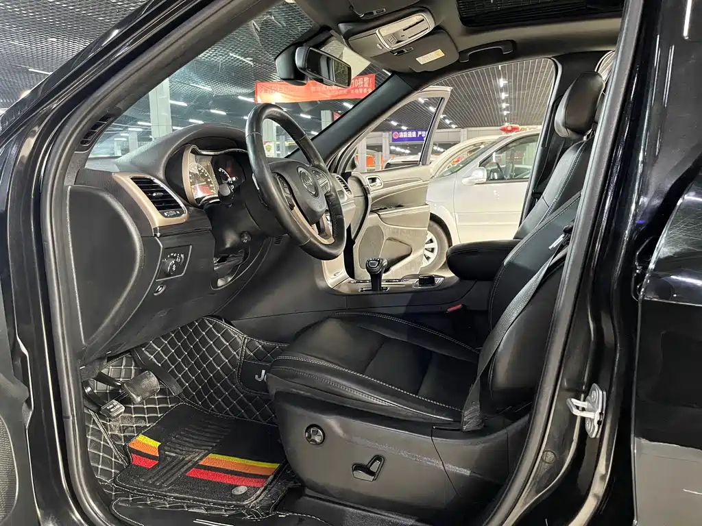Jeep Jeep Grand Cherokee Limited 2015 3.0L Navigation Edition 2015 - thumbnail 7