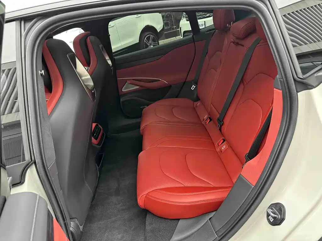 Xiaomi Automobile Xiaomi SU7 2024 AWD Ultra-Long Range High-End Intelligent Driving Max Edition 2024 - thumbnail 13