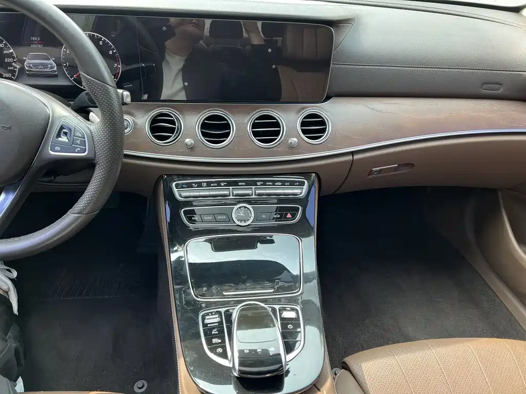 Mercedes-Benz Mercedes-Benz E-Class 2016 E 200 L 2017 - thumbnail 10