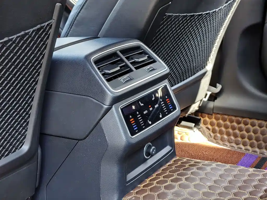 Audi Audi A6L 2020 55 TFSI quattro Premium Dynamic Edition 2020 - thumbnail 18