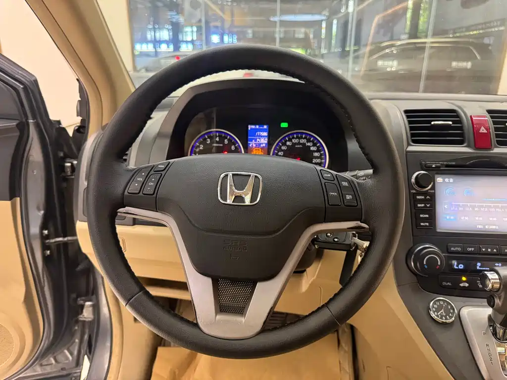 Honda Honda CR-V 2010 2.4L Automatic AWD Luxury Edition 2011 - thumbnail 7
