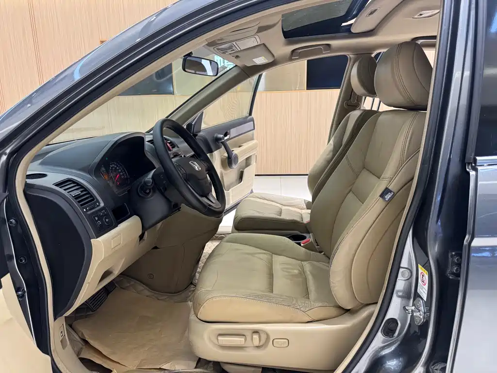 Honda Honda CR-V 2010 2.4L Automatic AWD Luxury Edition 2011 - thumbnail 11