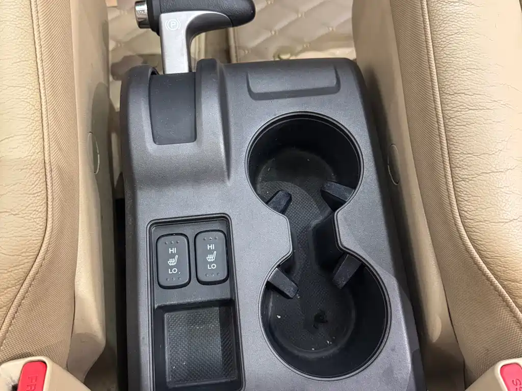 Honda Honda CR-V 2010 2.4L Automatic AWD Luxury Edition 2011 - thumbnail 15