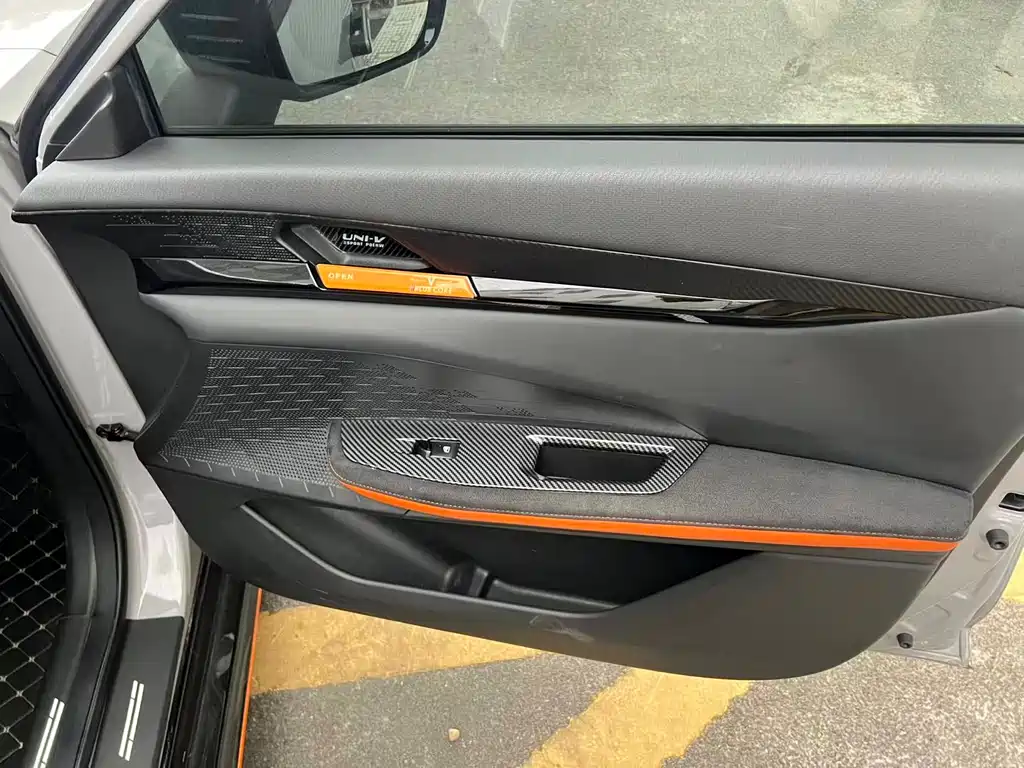 Changan Changan UNI-V 2023 1.5T Sport Edition 2022 - thumbnail 14