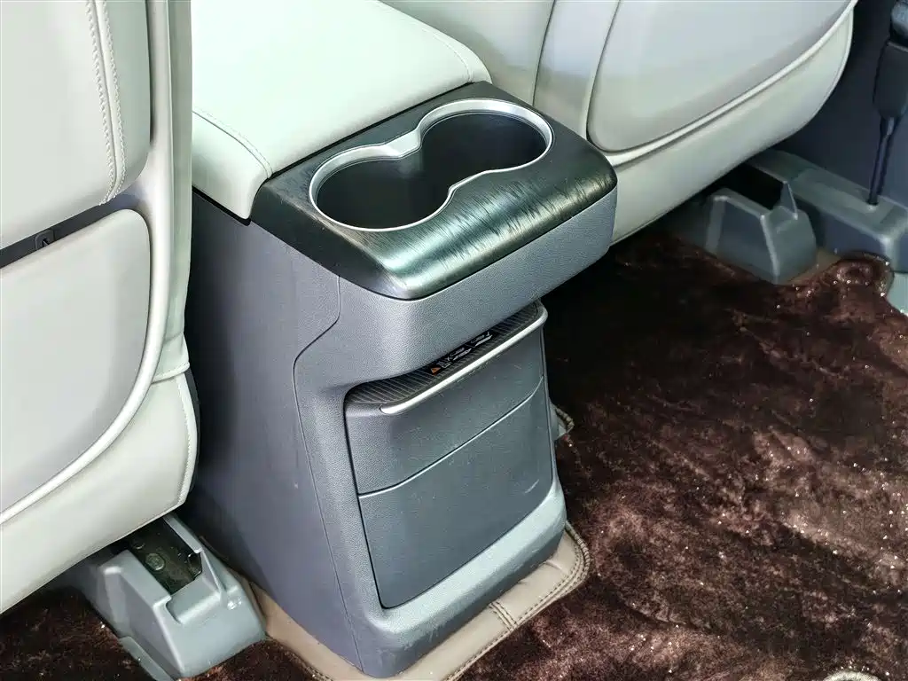 Buick Buick GL8 2025 Landtrek Premium Edition 2024 - thumbnail 10