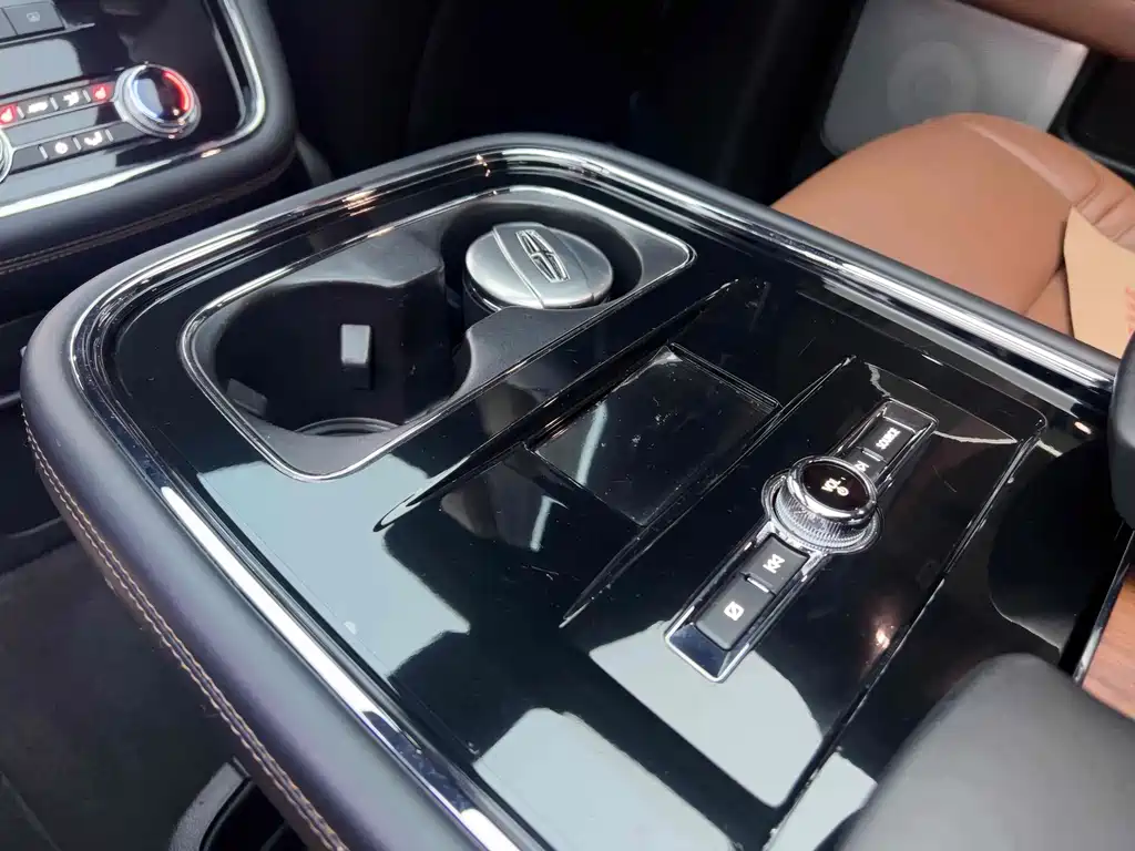 Lincoln Navigator 2018 3.5T Select Trim Euro V 2018 - thumbnail 10