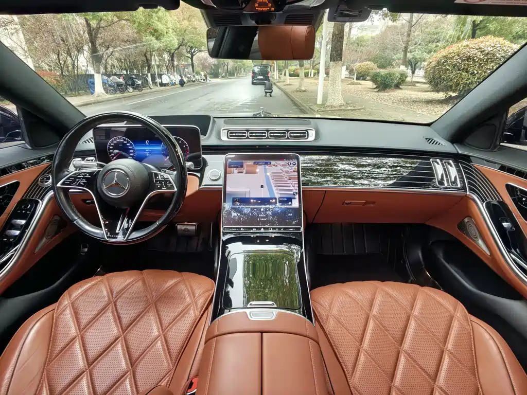 Mercedes-Benz Maybach S-Class 2021 S 580 4MATIC 2022 - thumbnail 6