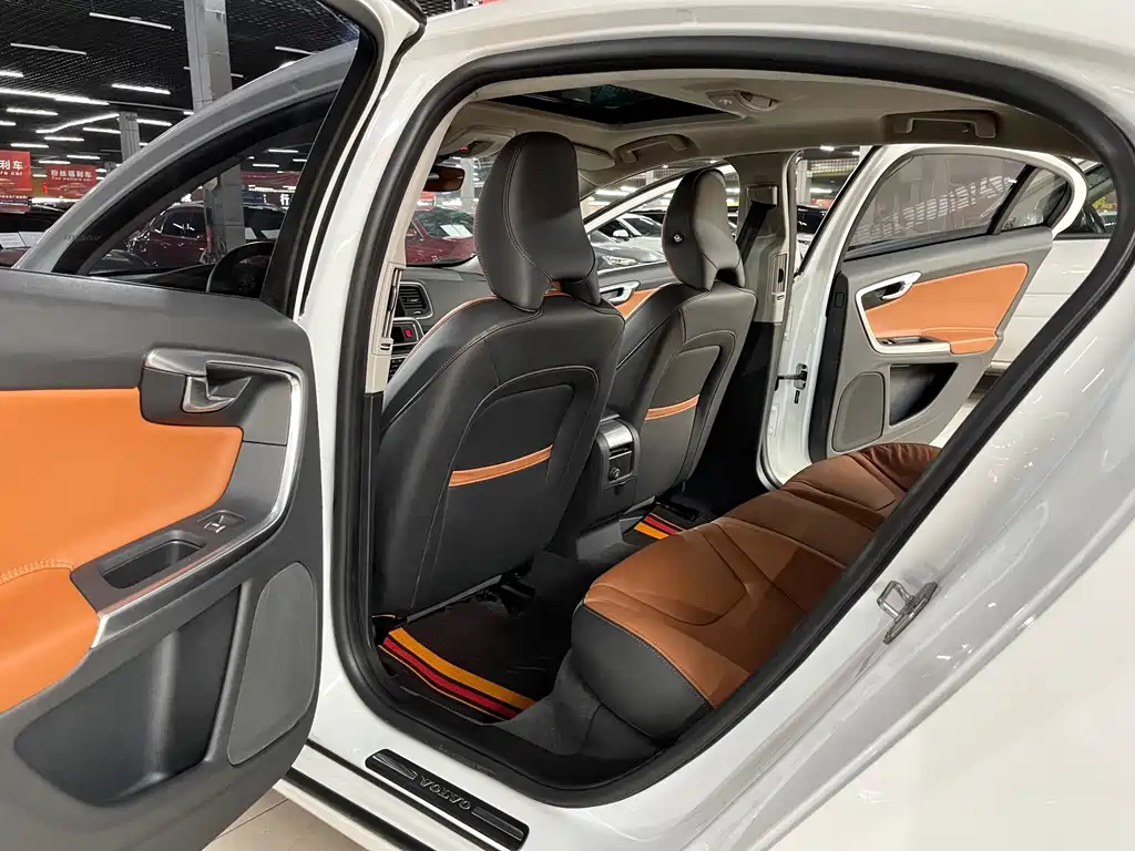 Volvo Volvo S60 2019 S60L T3 Intelli Edition 2018 - thumbnail 11