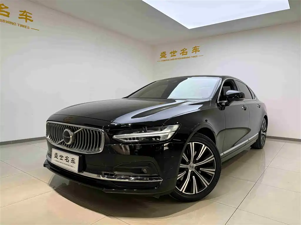 Volvo Volvo S90 2021 B5 Momentum Luxury Edition 2021 - thumbnail 3