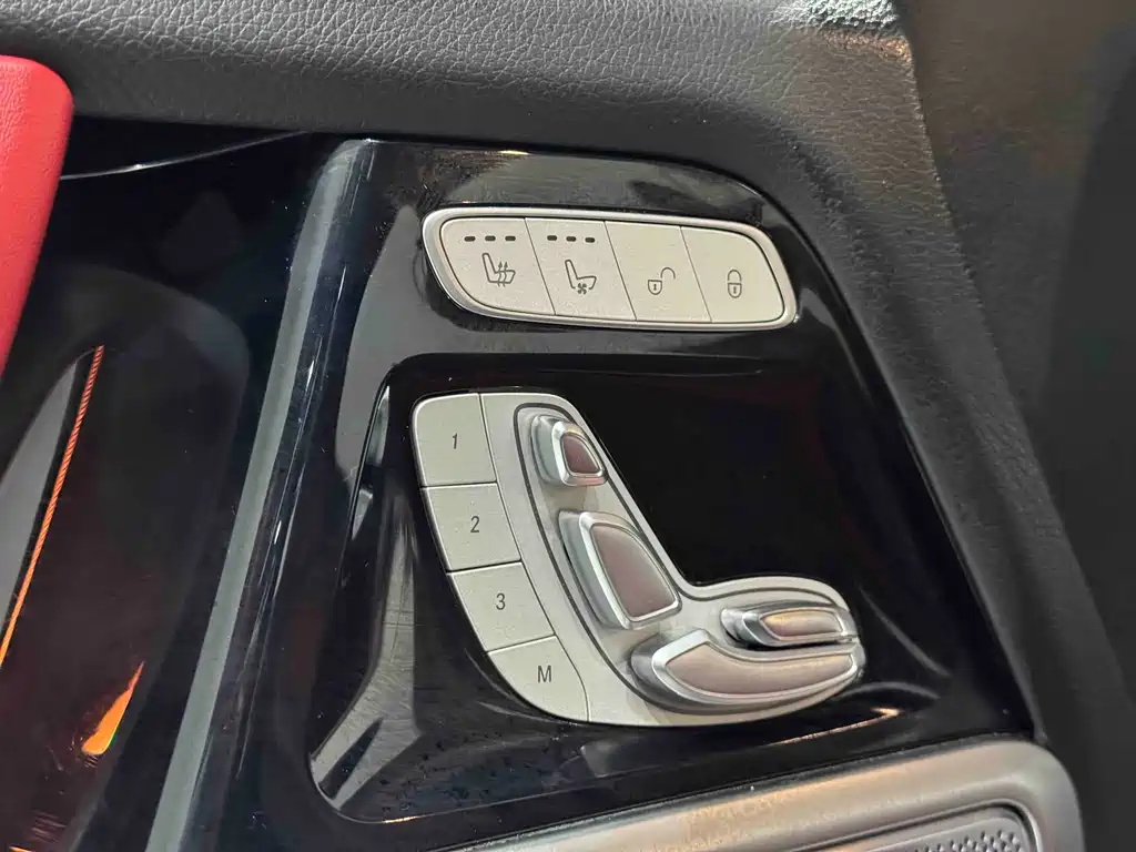 Mercedes-Benz Mercedes-Benz G-Class AMG 2019 AMG G 63 2019 - thumbnail 11