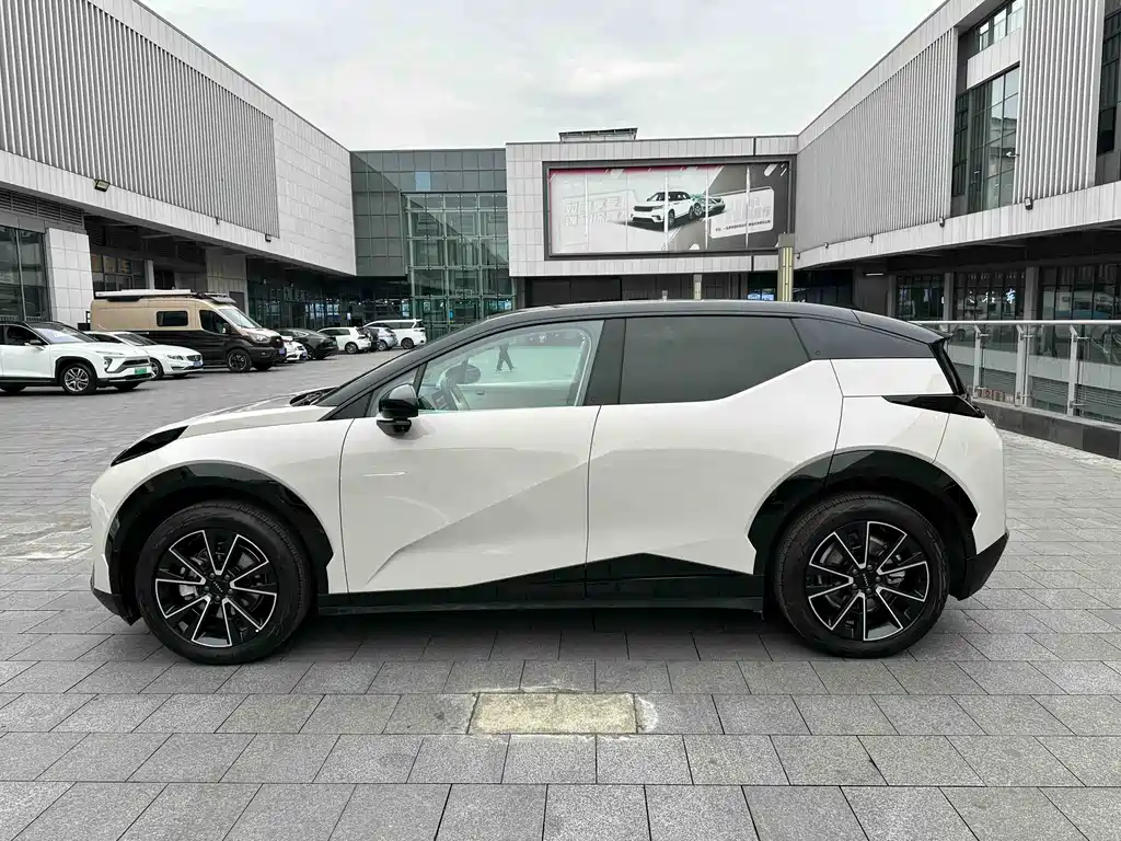 Zeekr Zeekr X 2025 Four-Seat Rear-Wheel Drive Magic Cube Edition 2024 - thumbnail 25