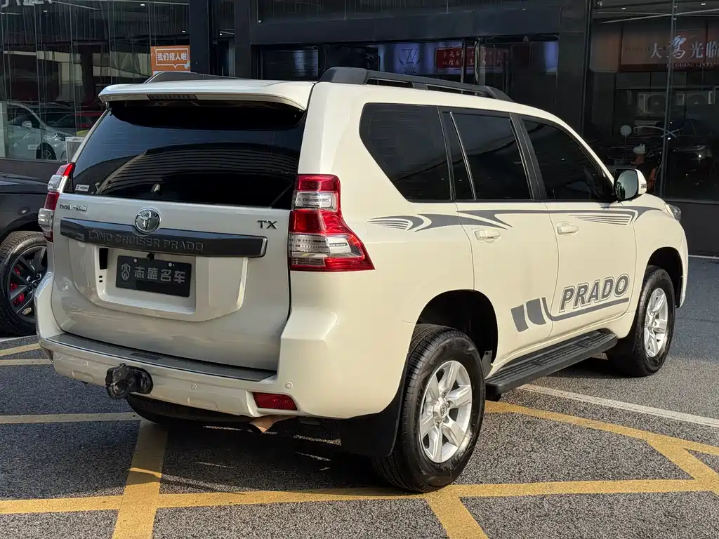 Toyota Toyota Prado 2016 2.7L Automatic Standard Edition 2017 - thumbnail 4
