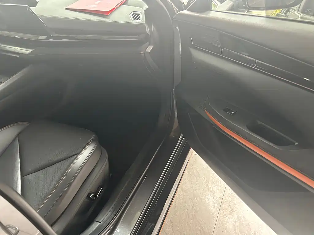 Changan Changan UNI-V 2023 1.5T Sport Edition 2022 - thumbnail 9