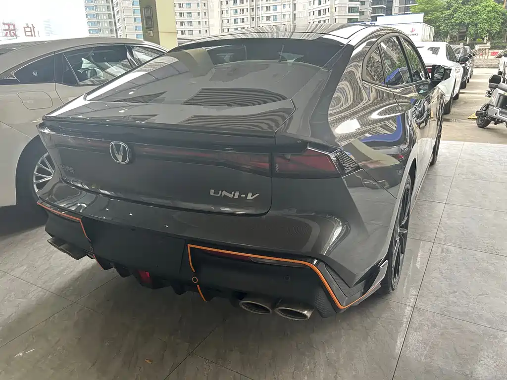Changan Changan UNI-V 2023 1.5T Sport Edition 2022 - thumbnail 18