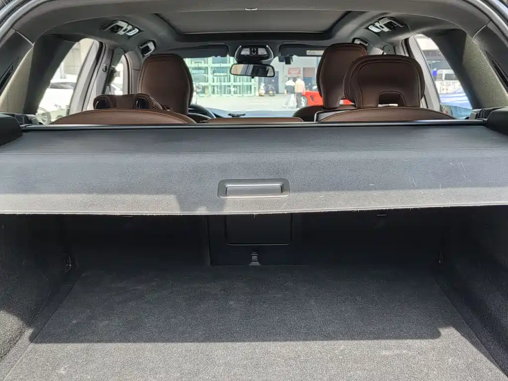Volvo Volvo XC60 2024 B5 AWD Momentum Luxury Edition 2024 - thumbnail 20