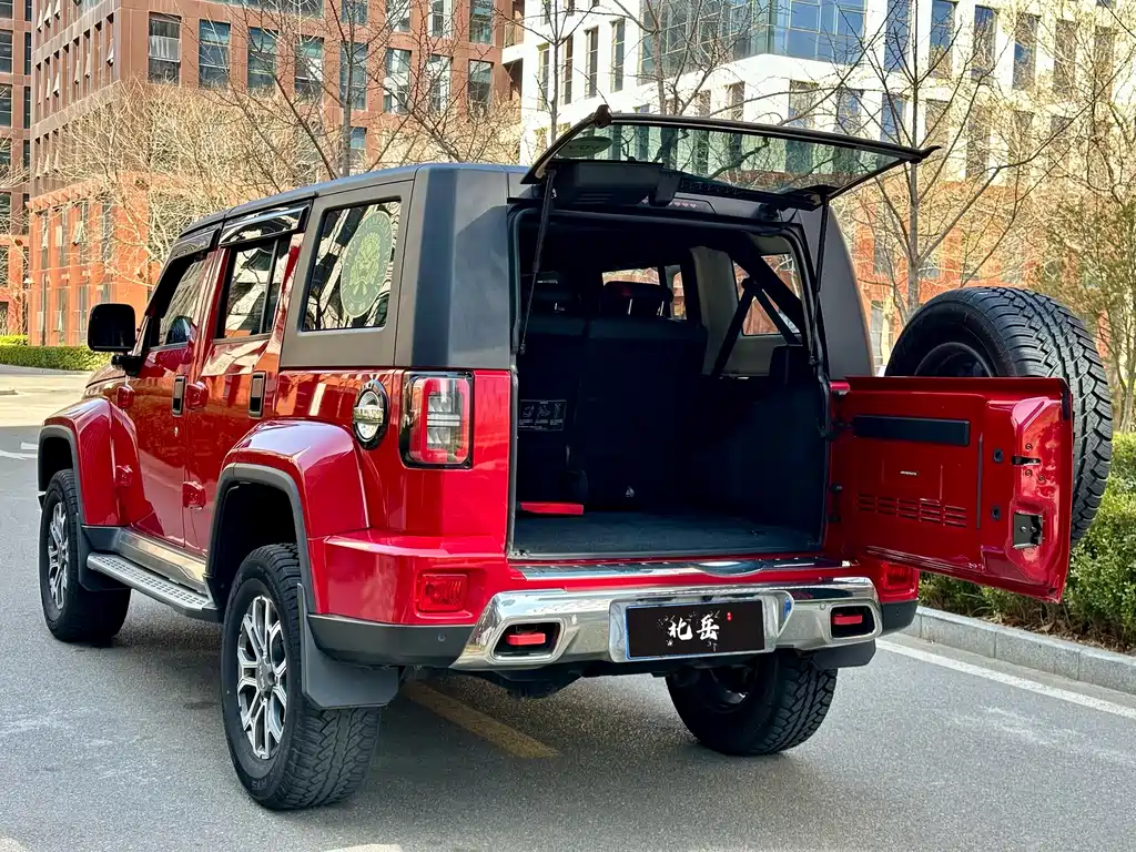 Beijing Off-Road BAW BJ40 2023 2.0T Automatic 4WD Urban Hunter Edition Xiake Model 2023 - thumbnail 7