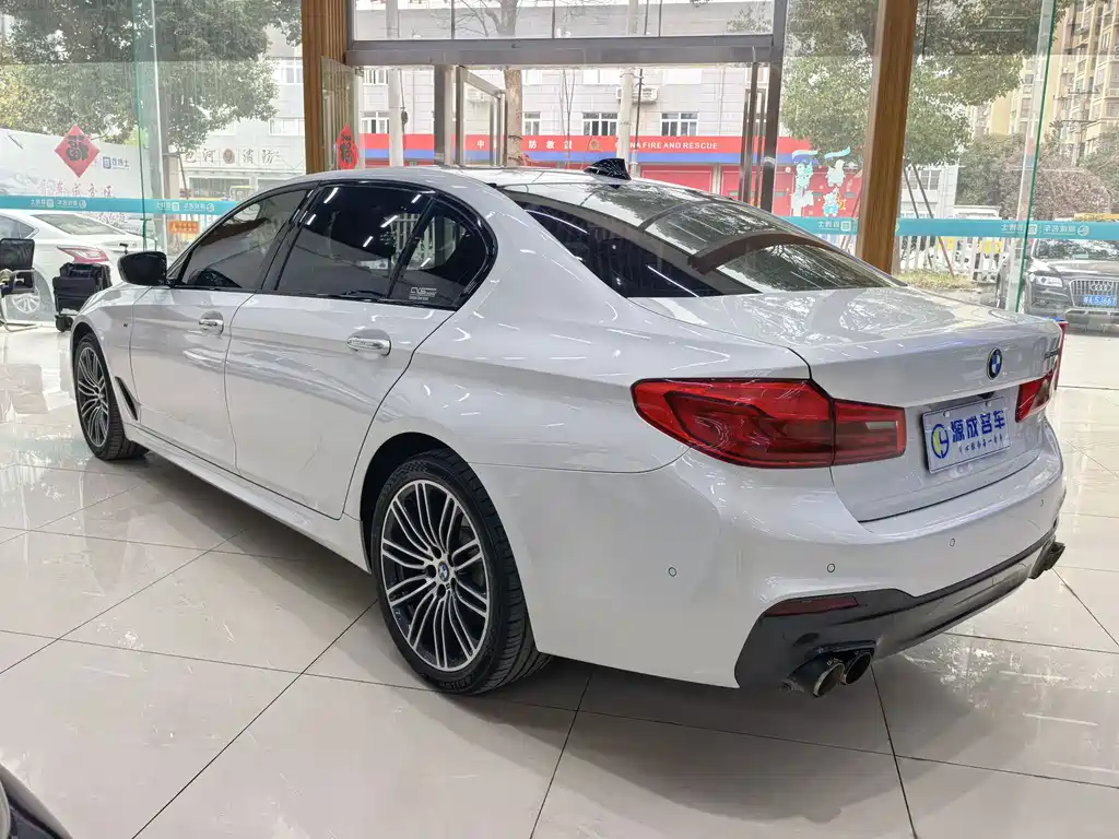 BMW BMW 5 Series 2018 530Li Luxury M Sport Package 2018 - thumbnail 4