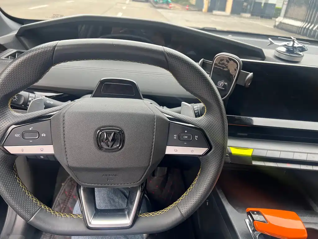 Changan Changan UNI-V 2022 1.5T Sport Edition 2022 - thumbnail 7