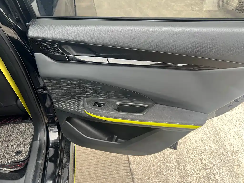 Changan Changan UNI-V 2022 1.5T Sport Edition 2022 - thumbnail 14