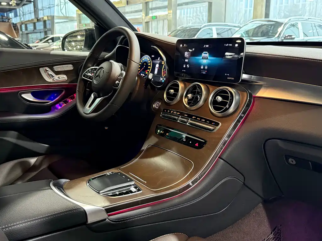Mercedes-Benz Mercedes-Benz GLC 2020 GLC 300 L 4MATIC Sport Edition 2019 - thumbnail 9