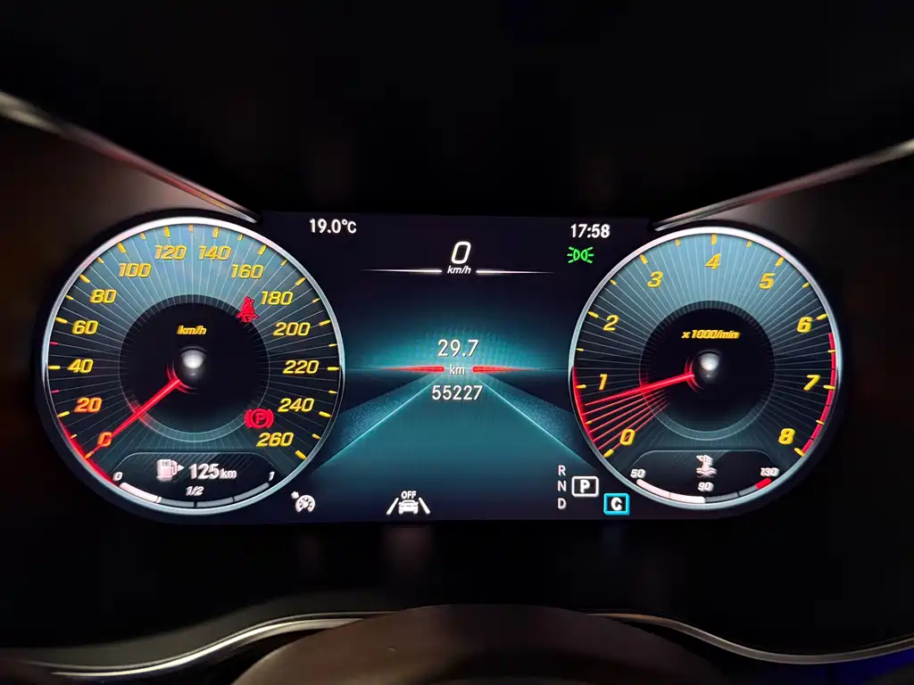Mercedes-Benz Mercedes-Benz GLC 2020 GLC 300 L 4MATIC Sport Edition 2019 - thumbnail 14