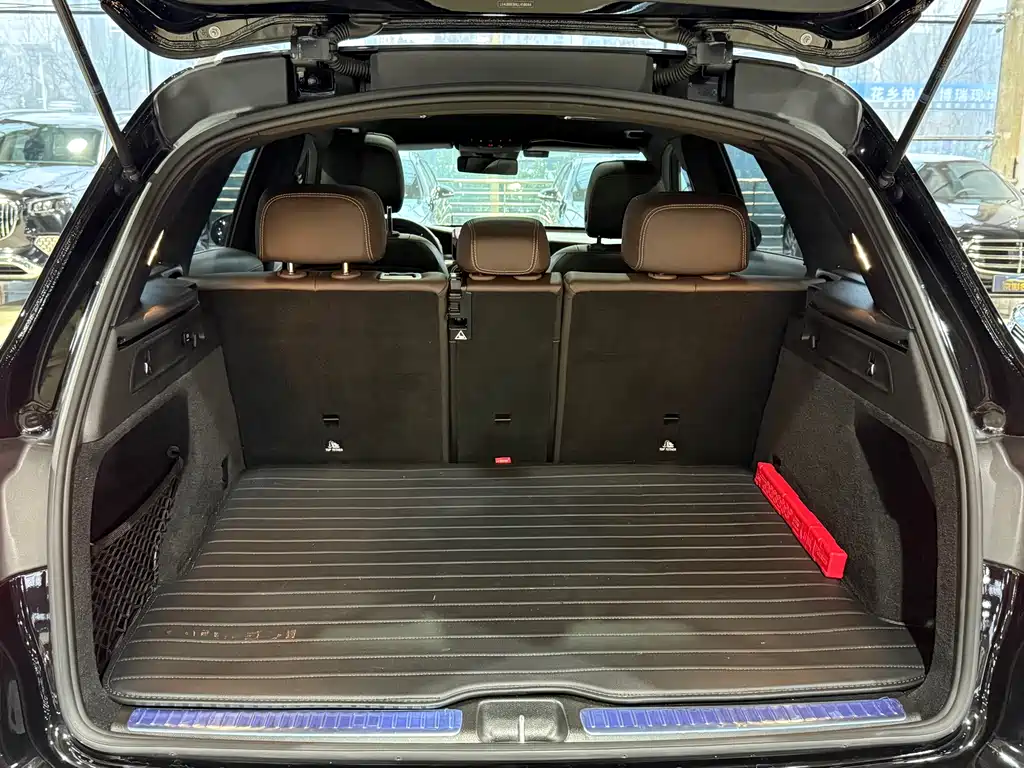 Mercedes-Benz Mercedes-Benz GLC 2020 GLC 300 L 4MATIC Sport Edition 2019 - thumbnail 18