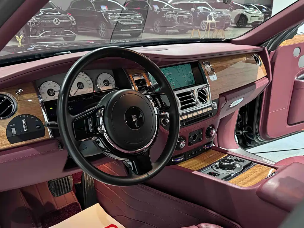 Rolls-Royce Ghost 2015 Series II Extended Wheelbase 2018 - thumbnail 7