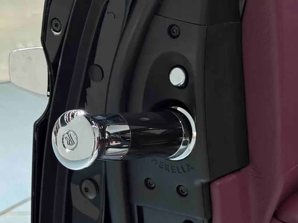 Rolls-Royce Ghost 2015 Series II Extended Wheelbase 2018 - thumbnail 9
