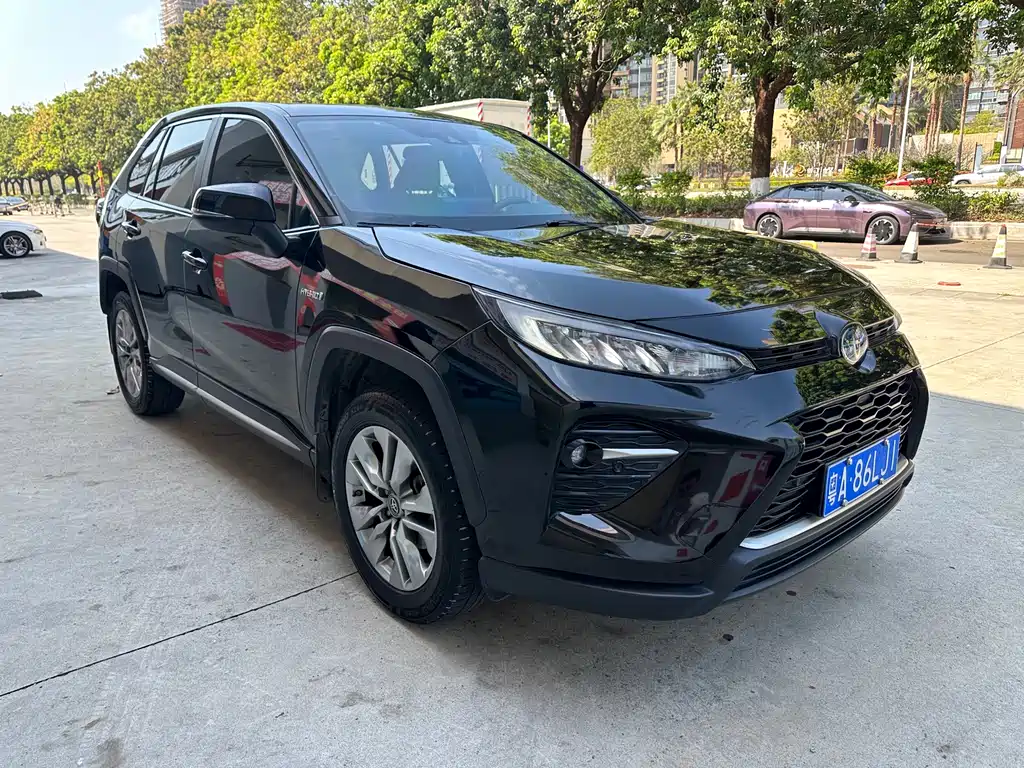 Toyota Venza 2021 Dual Engine 2.5L E-CVT Front-Wheel Drive Luxury Edition 2021 - thumbnail 2