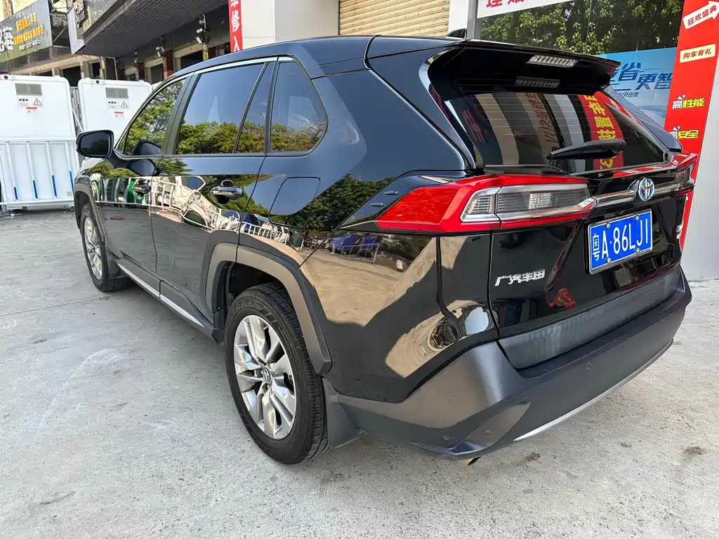 Toyota Venza 2021 Dual Engine 2.5L E-CVT Front-Wheel Drive Luxury Edition 2021 - thumbnail 4