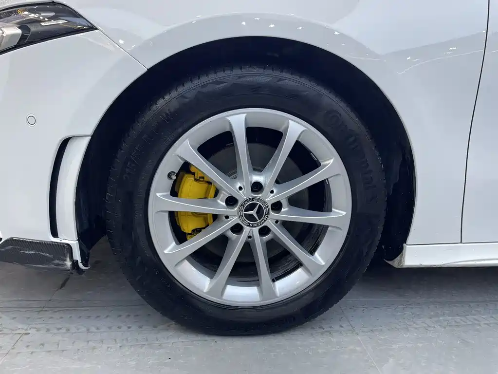 Mercedes-Benz Mercedes-Benz A-Class 2020 A 200 L Sport Sedan 2020 - thumbnail 15