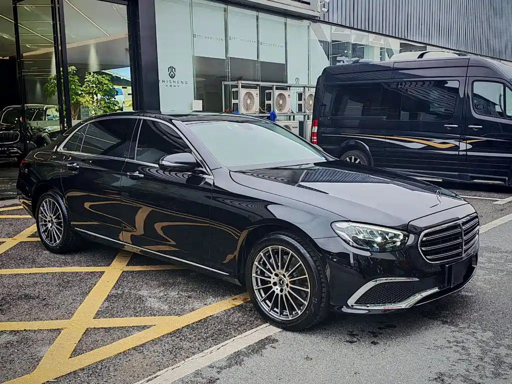 Mercedes-Benz Mercedes-Benz E-Class 2023 E 260 L 2023 - thumbnail 3