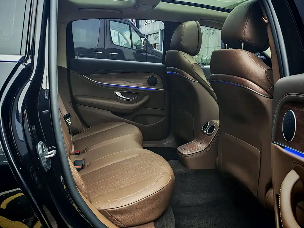 Mercedes-Benz Mercedes-Benz E-Class 2023 E 260 L 2023 - thumbnail 9