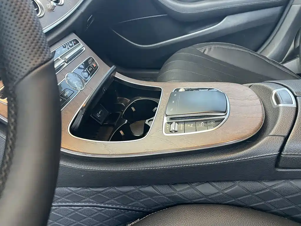 Mercedes-Benz Mercedes-Benz E-Class 2019 E 300 L Luxury Model 2019 - thumbnail 8