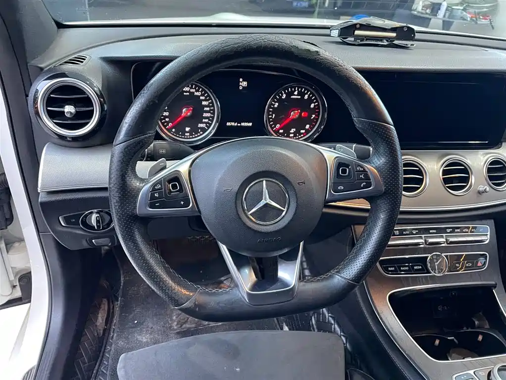 Mercedes-Benz Mercedes-Benz E-Class 2017 E 200 Sport 2018 - thumbnail 8